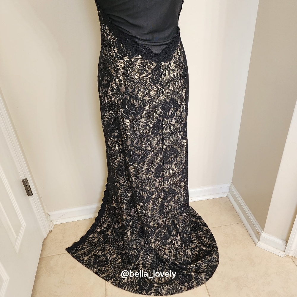 Formal Elegant Black Cream Lace Backless Sheer Back Dress - Picture 10 of 12